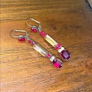 Garnet and Gold Sorrelli Earrings